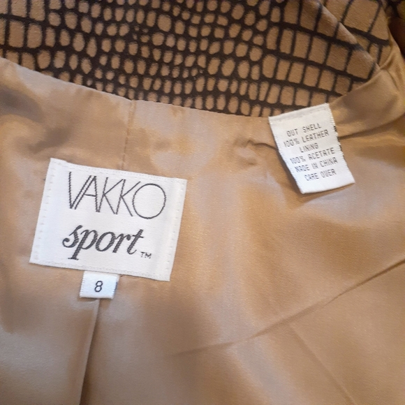 Vakko Sport  Leather Blazer Jacket Animal Print Front Button size 8 Tan & Grey - Picture 3 of 5